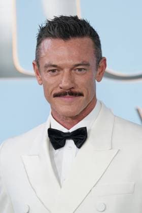 Luke Evans at arrivals for 79th Annual Tony Awards - Arrivals 2, Radio City Music Hall at Rockefeller Center, New York, NY, June 07, 2026. Photo By: Kristin Callahan Everett Collection 79th Annual Tony Awards - Arrivals 2 PUBLICATIONXNOTxINxCANxCHNxFRAxITAxJPNxNORxPOLxRUSxESPxUKxUSA