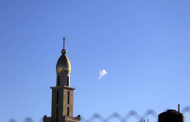 Missile launches from Iran trigger sirens across central and southern Israel HEBRON, WEST BANK, PALESTINE – JUNE 8: A cloud of smoke is seen in the sky near a mosque minaret in Palestine s West Bank city of Hebron following an attempted interception of Iranian missiles on June 8, 2026. Air raid sirens sounded across several cities in central and southern Israel as Israeli air defense systems responded to the missile launches from Iran. Mamoun Wazwaz Anadolu Hebron West Bank. Editorial use only. Please get in touch for any other usage.  Copyright: x2026xAnadoluxMamounxWazwazx
