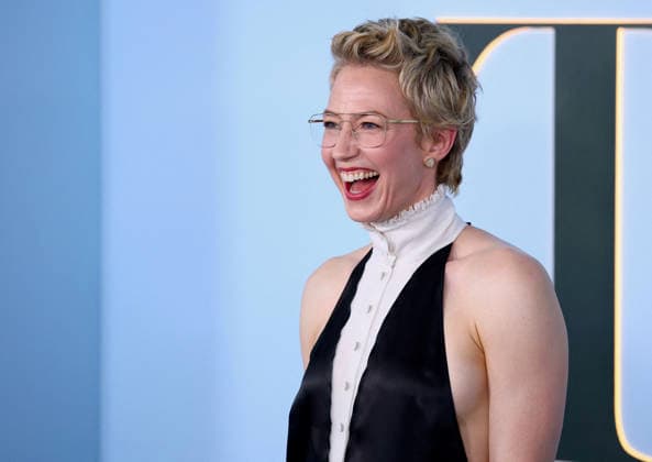 Tony Awards - Arrivals - NYC Carrie Coon attends the Tony Awards at Radio City Hall in New York, NY on June 7, 2026. Photo by Charles Guerin ABACAPRESS.COM New York City NY United States  Copyright: xGuerinxCharles ABACAx
