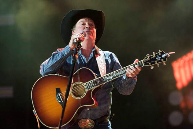 June 7, 2026 - Nashville, Tennessee; USA - Musician CLAY WALKER performs live at Nissan Stadium as part of the 2026 CMA Music Festival that took place in downtown Nashville. Copyright 2026 . Nashville USA  - ZUMAm78_ 20260607_zaf_m78_094 Copyright: xJasonxMoorex