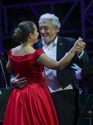 06.06.2026, Schladming, AUT, Unterwegs in Steiermark, Konzert, SummerOpening Schladming 2026, Placido Domingo, im Bild Placido Domingo & Adriana KuÄerova, Übersicht, *** 06 06 2026, Schladming, AUT, On the road in Styria, Concert, SummerOpening Schladming 2026, Placido Domingo, in the picture Placido Domingo Adriana KuÄerova, Overview,
