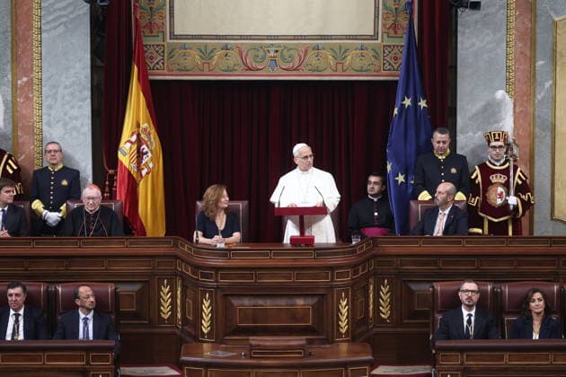 Pope Leo XIV visits Congress I D The President of Congress, Francina Armengol Pope Leo XIV, and the President of the Senate, Pedro Rollán, during a visit of the Pontiff to the Congress of Deputies, on June 8, 2026, in Madrid Spain Leo XIV is the first Pope to deliver a speech as head of the Vatican State before deputies and senators, as part of his official trip to Spain 08 JUNE 2026 Madrid Madrid Madrid Spain  Copyright: xEduardoxParrax 7580006