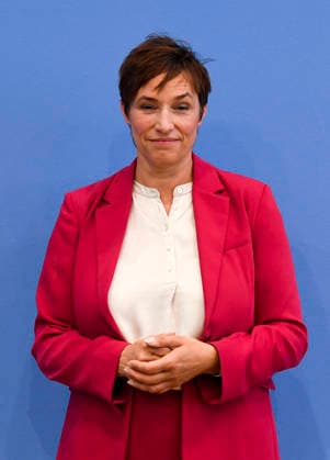 ABB BPK- Prof. Dr. Nicole Deitelhoff, PRIF Leibniz-Institut für Friedens- und Konfliktforschung Thema Bericht Vorstellung Friedensgutachten 2026 Die neuen Warlords. Gewaltdynamiken einhegen auf der BPK Bundespressekonferenz am 08.06.2026 in Berlin Berlin Deutschland *** ABB BPK Prof Dr Nicole Deitelhoff, PRIF Leibniz Institute for Peace and Conflict Research Topic Report Presentation Peace Report 2026 Contain the new warlords Violence dynamics at the BPK Federal Press Conference on 08 06 2026 in Berlin Berlin Germany
