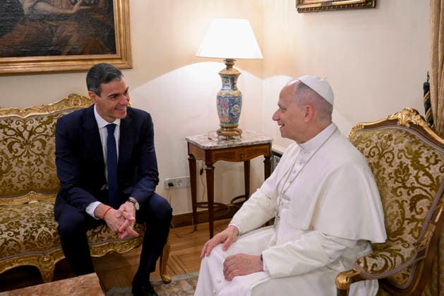 SPAIN - POPE LEO XIV DURING A PRIVATE MEETING WITH THE PRESIDENT OF THE SPAIN GOVERNMENT, PEDRO SANCHEZ PEREZ- CASTEJON IN MADRID - 2026 6 8 Spain, Vatican, 2026 6 8 Pope Leo XIV during a private meeting with the President of the Spanish Government, Pedro Sánchez Pérez-Castejón, in Madrid EDITORIAL USE ONLY - NO BOOKS Copyright: xVATICANxMEDIA CPPx