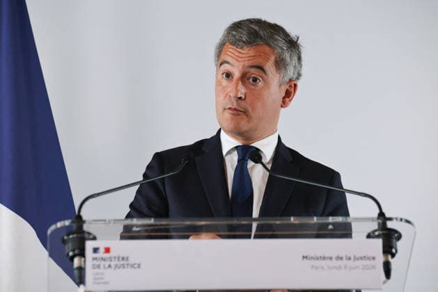 Gerald Darmanin Press Conference After Meeting With Public Prosecutors General - Paris French Justice Minister Gerald Darmanin addresses media during a press conference following a working meeting with France s public prosecutors general to ask them for a review of complaints involving child victims in the wake of the Lyhanna case, while feminist and child protection groups called for demonstrations in front of courthouses at the Ministry of Justice in Paris, France on June 8, 2026. Photo by Franck Derouda ABACAPRESS.C Paris France  Copyright: xFranckxDerouda ABACAx