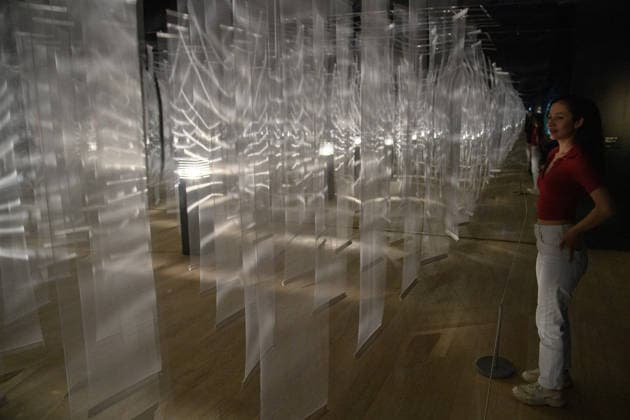 Julio Le Parc Press View at TATE Modern, London, UK - 8 June 2026 A staff member views Vibrating Light - Tulles, 1968 1981 by Julio Le Parc as part of The Julio Le Parc Press View which runs from 11th June 2026 to 3rd May 2027 at TATE Modern, London, England, UK on Monday 8 June, 2026., Credit:Justin Ng Avalon UK, England, London, TATE Modern  Copyright: xJustinxNgx xAvalonx 1108882038