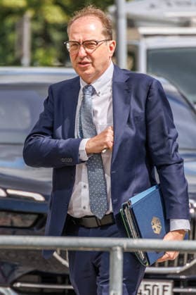 Bundesvorstandssitzung der CDU Innenminister Alexander Dobrindt vor der Bundesvorstandssitzung der CDU am 8.06.2026 in Berlin. Berlin Deutschland *** Federal Executive Committee Meeting of the CDU Interior Minister Alexander Dobrindt before the Federal Executive Committee Meeting of the CDU on 8 06 2026 in Berlin Berlin Germany