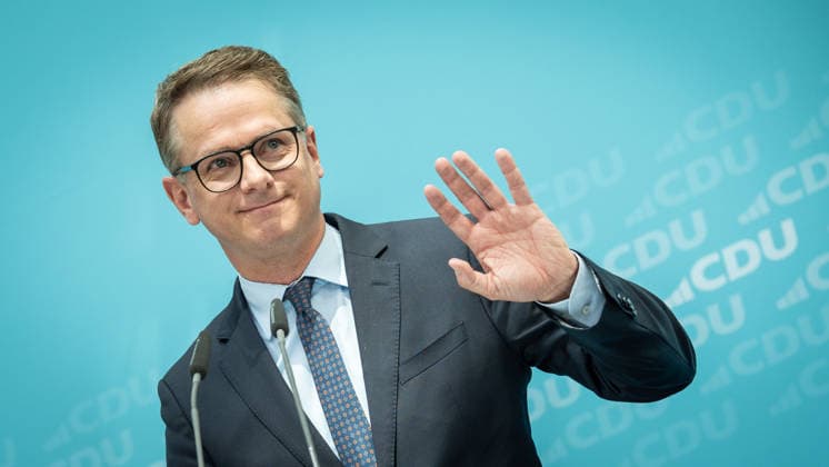 Carsten Linnemann, CDU-Generalsekretär, während der Pressekonferenz nach der Bundesvorstandssitzung;CDU Bundesvorstand und Gremiensitzungen am 08.06.2026, Berlin Berlin Deutschland Konrad-Adenauer-Haus, Bundespart *** Carsten Linnemann, CDU Secretary General, during the press conference after the Federal Executive Committee meeting CDU Federal Executive Committee and committee meetings on 08 06 2026, Berlin Berlin Germany Konrad Adenauer Haus, Bundespart