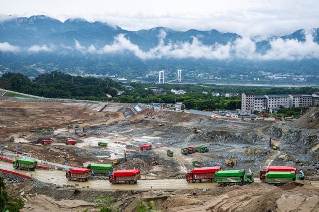 (260608) -- YICHANG, June 8, 2026 -- This photo taken on June 8, 2026 shows the construction site in an early-phase excavation zone of the Three Gorges new waterway project in Yichang, central China s Hubei Province. China on Monday began construction of a mega waterway project, including what is expected to become the world s largest inland ship lock, in response to the rising shipping demand along the Yangtze, the world s third-longest river. It is the first major project to break ground during China s 15th Five-Year Plan period (2026-2030), a critical stage in the country s efforts to advance toward its goal of basically realizing socialist modernization by 2035. ) CHINA-HUBEI-YICHANG-THREE GORGES-NEW WATERWAY PROJECT (CN) WuxZhizun 