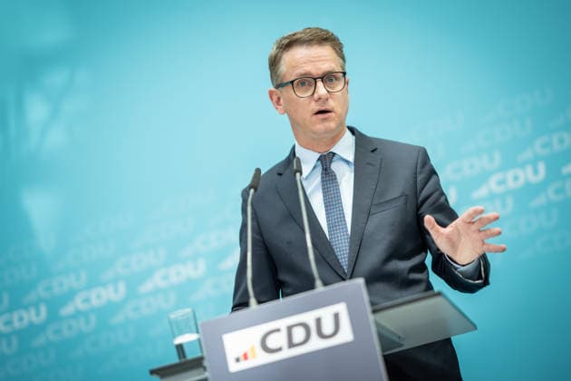 Carsten Linnemann, CDU-Generalsekretär, während der Pressekonferenz nach der Bundesvorstandssitzung;CDU Bundesvorstand und Gremiensitzungen am 08.06.2026, Berlin Berlin Deutschland Konrad-Adenauer-Haus, Bundespart *** Carsten Linnemann, CDU Secretary General, during the press conference after the Federal Executive Committee meeting CDU Federal Executive Committee and committee meetings on 08 06 2026, Berlin Berlin Germany Konrad Adenauer Haus, Bundespart