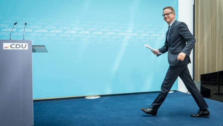 Carsten Linnemann, CDU-Generalsekretär, während der Pressekonferenz nach der Bundesvorstandssitzung;CDU Bundesvorstand und Gremiensitzungen am 08.06.2026, Berlin Berlin Deutschland Konrad-Adenauer-Haus, Bundespart *** Carsten Linnemann, CDU Secretary General, during the press conference after the Federal Executive Committee meeting CDU Federal Executive Committee and committee meetings on 08 06 2026, Berlin Berlin Germany Konrad Adenauer Haus, Bundespart