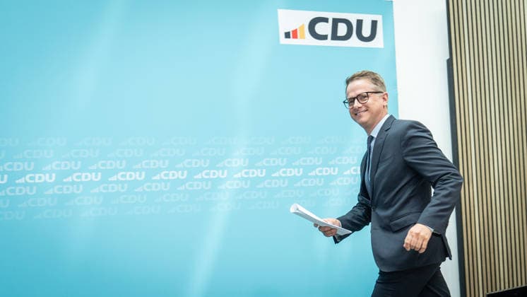 Carsten Linnemann, CDU-Generalsekretär, während der Pressekonferenz nach der Bundesvorstandssitzung;CDU Bundesvorstand und Gremiensitzungen am 08.06.2026, Berlin Berlin Deutschland Konrad-Adenauer-Haus, Bundespart *** Carsten Linnemann, CDU Secretary General, during the press conference after the Federal Executive Committee meeting CDU Federal Executive Committee and committee meetings on 08 06 2026, Berlin Berlin Germany Konrad Adenauer Haus, Bundespart