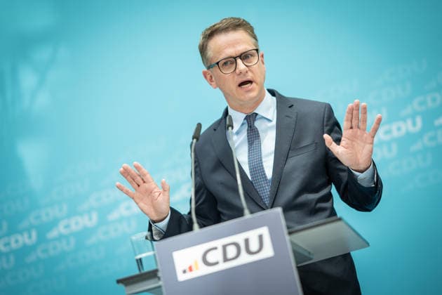 Carsten Linnemann, CDU-Generalsekretär, während der Pressekonferenz nach der Bundesvorstandssitzung;CDU Bundesvorstand und Gremiensitzungen am 08.06.2026, Berlin Berlin Deutschland Konrad-Adenauer-Haus, Bundespart *** Carsten Linnemann, CDU Secretary General, during the press conference after the Federal Executive Committee meeting CDU Federal Executive Committee and committee meetings on 08 06 2026, Berlin Berlin Germany Konrad Adenauer Haus, Bundespart