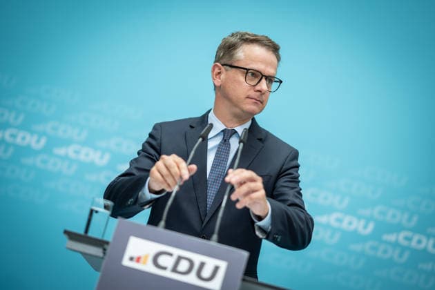 Carsten Linnemann, CDU-Generalsekretär, während der Pressekonferenz nach der Bundesvorstandssitzung;CDU Bundesvorstand und Gremiensitzungen am 08.06.2026, Berlin Berlin Deutschland Konrad-Adenauer-Haus, Bundespart *** Carsten Linnemann, CDU Secretary General, during the press conference after the Federal Executive Committee meeting CDU Federal Executive Committee and committee meetings on 08 06 2026, Berlin Berlin Germany Konrad Adenauer Haus, Bundespart