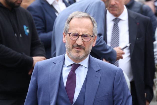 Andre Santini Funeral - Issy-les-Moulineaux Guillaume Tabard during funeral ceremony of Mayor of Issy-les-Moulineaux Andre Santini at the Saint-Etienne church in Issy-les-Moulineaux near Paris, France on June 8, 2026. Andre Santini died on June 1, 2026, aged 85. Photo by Nasser Berzane ABACAPRESS.COM Issy-les-Moulineaux France  Copyright: xBerzanexNasser ABACAx
