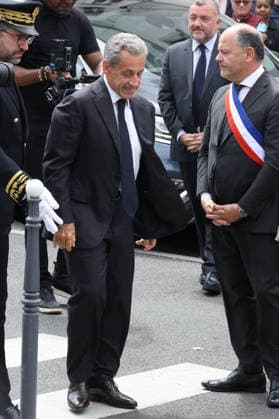 Andre Santini Funeral - Issy-les-Moulineaux Nicolas Sarkozy during funeral ceremony of Mayor of Issy-les-Moulineaux Andre Santini at the Saint-Etienne church in Issy-les-Moulineaux near Paris, France on June 8, 2026. Andre Santini died on June 1, 2026, aged 85. Photo by Nasser Berzane ABACAPRESS.COM Issy-les-Moulineaux France  Copyright: xBerzanexNasser ABACAx