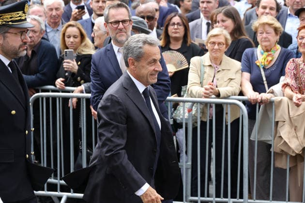 Andre Santini Funeral - Issy-les-Moulineaux Nicolas Sarkozy during funeral ceremony of Mayor of Issy-les-Moulineaux Andre Santini at the Saint-Etienne church in Issy-les-Moulineaux near Paris, France on June 8, 2026. Andre Santini died on June 1, 2026, aged 85. Photo by Nasser Berzane ABACAPRESS.COM Issy-les-Moulineaux France  Copyright: xBerzanexNasser ABACAx