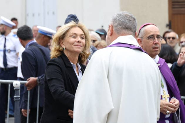 Andre Santini Funeral - Issy-les-Moulineaux Valérie Pecresse during funeral ceremony of Mayor of Issy-les-Moulineaux Andre Santini at the Saint-Etienne church in Issy-les-Moulineaux near Paris, France on June 8, 2026. Andre Santini died on June 1, 2026, aged 85. Photo by Nasser Berzane ABACAPRESS.COM Issy-les-Moulineaux France  Copyright: xBerzanexNasser ABACAx