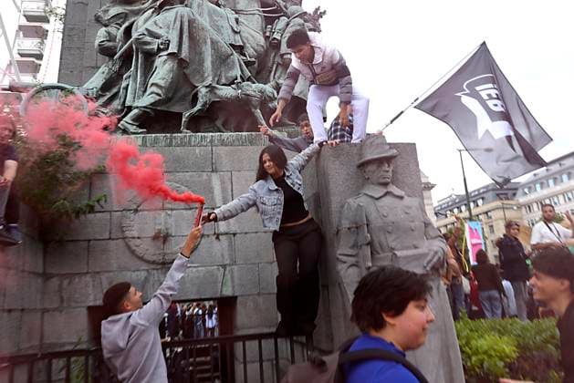 Protest Against Police Violence 08 06 2026 BRUSSELS, BELGIUM - Staff, teachers and students protest police violence outside the Palace of Justice pictured on June 08, 2026 in Brussels, Belgium, 08 06 2026 Brussels Belgium  Copyright: xPhilipxReynaersx