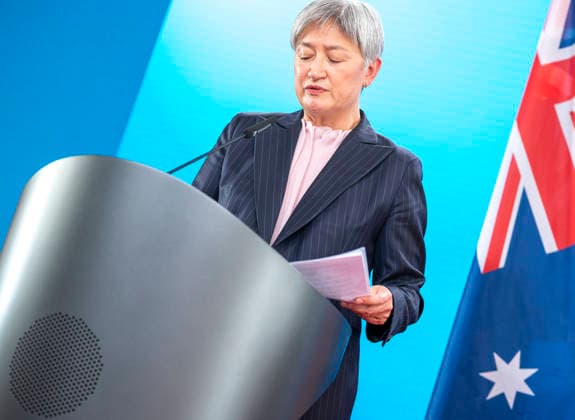 Johann Wadephul + Penny Wong EUR, Deutschland, Berlin, 08.06.2026: Keynote Johann David Wadephul (CDU) Bundesminister des Auswärtigen und der australischen Außenministerin Penny Wong Gemeinsames Treffen von BM Johann David Wadephul und BM Boris Pistorius mit dem australischen Verteidigungsminister Richard Marles und der australischen Außenministerin Penny Wong. *** Johann Wadephul Penny Wong EUR, Germany, Berlin, 08 06 2026 Keynote Johann David Wadephul CDU Federal Minister for Foreign Affairs and Australian Foreign Minister Penny Wong Joint meeting of Federal Minister Johann David Wadephul and Federal Minister Boris Pistorius with Australian Defense Minister Richard Marles and Australian Foreign Minister Penny Wong