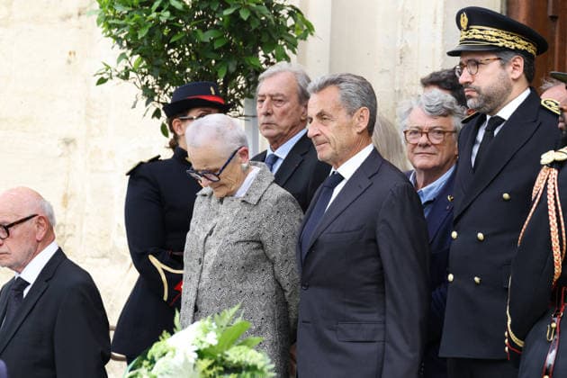 Andre Santini Funeral - Issy-les-Moulineaux Nicolas Sarkozy during funeral ceremony of Mayor of Issy-les-Moulineaux Andre Santini at the Saint-Etienne church in Issy-les-Moulineaux near Paris, France on June 8, 2026. Andre Santini died on June 1, 2026, aged 85. Photo by Nasser Berzane ABACAPRESS.COM Issy-les-Moulineaux France  Copyright: xBerzanexNasser ABACAx