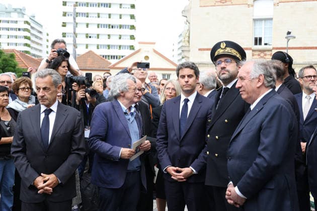 Andre Santini Funeral - Issy-les-Moulineaux Nicolas Sarkozy, Jean-Louis Borloo, Gabriel Attal and Francois Bayrou during funeral ceremony of Mayor of Issy-les-Moulineaux Andre Santini at the Saint-Etienne church in Issy-les-Moulineaux near Paris, France on June 8, 2026. Andre Santini died on June 1, 2026, aged 85. Photo by Nasser Berzane ABACAPRESS.COM Issy-les-Moulineaux France  Copyright: xBerzanexNasser ABACAx