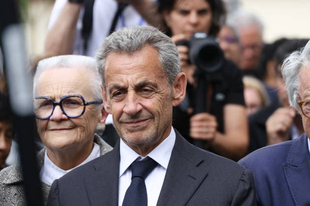 Andre Santini Funeral - Issy-les-Moulineaux Nicolas Sarkozy during funeral ceremony of Mayor of Issy-les-Moulineaux Andre Santini at the Saint-Etienne church in Issy-les-Moulineaux near Paris, France on June 8, 2026. Andre Santini died on June 1, 2026, aged 85. Photo by Nasser Berzane ABACAPRESS.COM Issy-les-Moulineaux France  Copyright: xBerzanexNasser ABACAx
