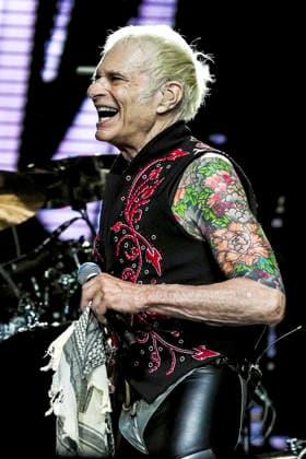 David Lee Roth live bei einem Konzert der Don t Love Me, Rent Me -Tour im The Paramount. Huntington, 07.06.2026