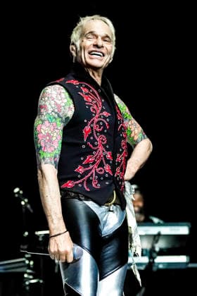 David Lee Roth live bei einem Konzert der Don t Love Me, Rent Me -Tour im The Paramount. Huntington, 07.06.2026