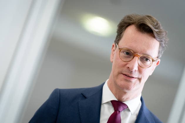 Berlin, Konrad-Adenauer-Haus, CDU Berlin, Hendrik Wüst, Ministerpräsident, Nordrhein-Westfalen Berlin Berlin GER *** Berlin, Konrad Adenauer Haus, CDU Berlin, Hendrik Wüst, Minister President, North Rhine-Westphalia Berlin Berlin GER