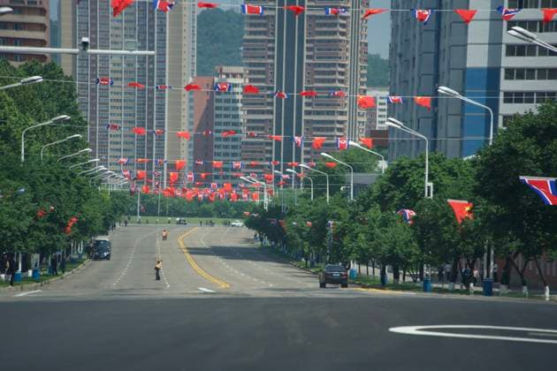 PYONGYANG, NORTH KOREA - JUNE 08: The national flags of North Korea and China are displayed on a street on June 8, 2026 in Pyongyang, North Korea. The Democratic People s Republic of Korea (DPRK) held a grand welcome ceremony for Xi Jinping, general secretary of the Communist Party of China Central Committee and Chinese president, who arrived in Pyongyang on Monday for a state visit.  Copyright: xVCGx 111646932488