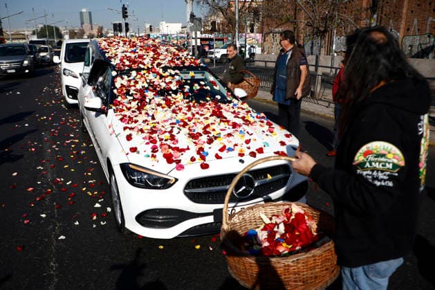 Santiago, June 8, 2026 Funeral of actor Julio Jung passes through the pergola de las flores located in the Recoleta district Dragomir Yankovic Aton Chile, Santiago Chile Aton 1163328  Copyright: DRAGOMIRxYANKOVIC ATONxCHILE