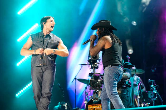 NASHVILLE, TENNESSEE - JUNE 07: Fetty Wap & Russell Dickerson perform onstage at Nissan Stadium during CMA Fest 2026 day three on June 07, 2026 in Nashville, Tennessee. . Credit: USA - ZUMAa123 20260608_zaa_a123_023 Copyright: xAdMediax