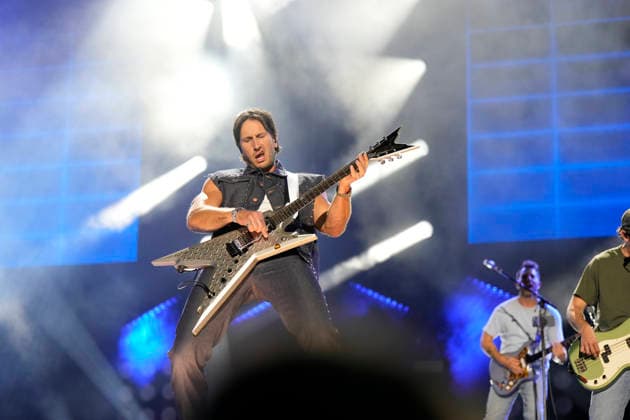 NASHVILLE, TENNESSEE - JUNE 07: Russell Dickerson perform onstage at Nissan Stadium during CMA Fest 2026 day three on June 07, 2026 in Nashville, Tennessee. . Credit: USA - ZUMAa123 20260608_zaa_a123_042 Copyright: xAdMediax