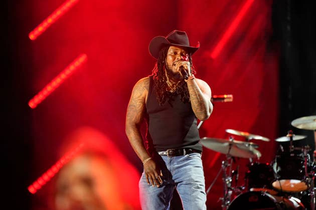 NASHVILLE, TENNESSEE - JUNE 07: Fetty Wap perform onstage at Nissan Stadium during CMA Fest 2026 day three on June 07, 2026 in Nashville, Tennessee. . Credit: USA - ZUMAa123 20260608_zaa_a123_067 Copyright: xAdMediax