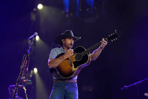 NASHVILLE, TENNESSEE - JUNE 07:Riley Green perform onstage at Nissan Stadium during CMA Fest 2026 day three on June 07, 2026 in Nashville, Tennessee. . Credit: USA - ZUMAa123 20260608_zaa_a123_077 Copyright: xAdMediax