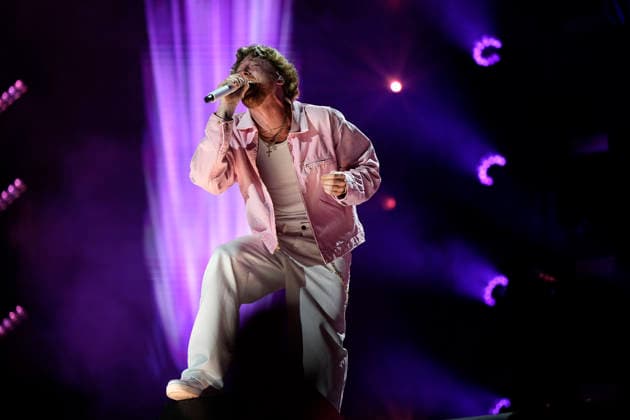 NASHVILLE, TENNESSEE - JUNE 07: Bailey Zimmerman perform onstage at Nissan Stadium during CMA Fest 2026 day three on June 07, 2026 in Nashville, Tennessee. . Credit: USA - ZUMAa123 20260608_zaa_a123_088 Copyright: xAdMediax