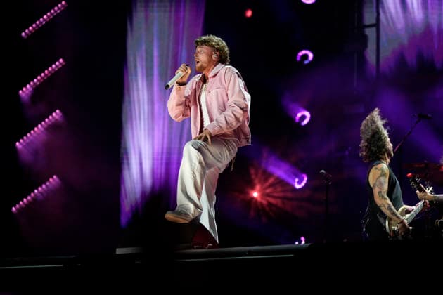 NASHVILLE, TENNESSEE - JUNE 07: Bailey Zimmerman perform onstage at Nissan Stadium during CMA Fest 2026 day three on June 07, 2026 in Nashville, Tennessee. . Credit: USA - ZUMAa123 20260608_zaa_a123_096 Copyright: xAdMediax