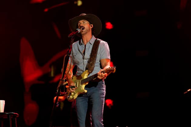 NASHVILLE, TENNESSEE - JUNE 07:Riley Green perform onstage at Nissan Stadium during CMA Fest 2026 day three on June 07, 2026 in Nashville, Tennessee. . Credit: USA - ZUMAa123 20260608_zaa_a123_107 Copyright: xAdMediax