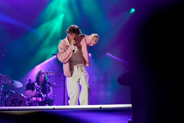 NASHVILLE, TENNESSEE - JUNE 07: Bailey Zimmerman perform onstage at Nissan Stadium during CMA Fest 2026 day three on June 07, 2026 in Nashville, Tennessee. . Credit: USA - ZUMAa123 20260608_zaa_a123_109 Copyright: xAdMediax