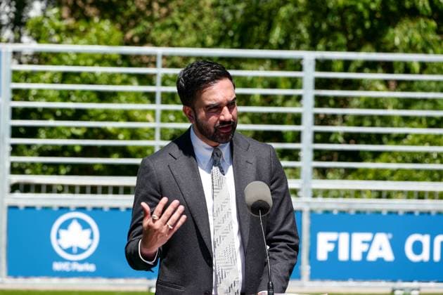 New York, NY- June 8: Governor Hochul and Mayor Mamdani make a World Cup FIFA announcement of a free watch party in Central Park for the FIFA World Cup 2026 Final on Sunday, July 19. With FIFA President Gianni Infantino, George Weah on June 8, 20267 Credit: AdMedia USA - ZUMAa123 20260608_zaa_a123_296 Copyright: xCamaraxPorterx