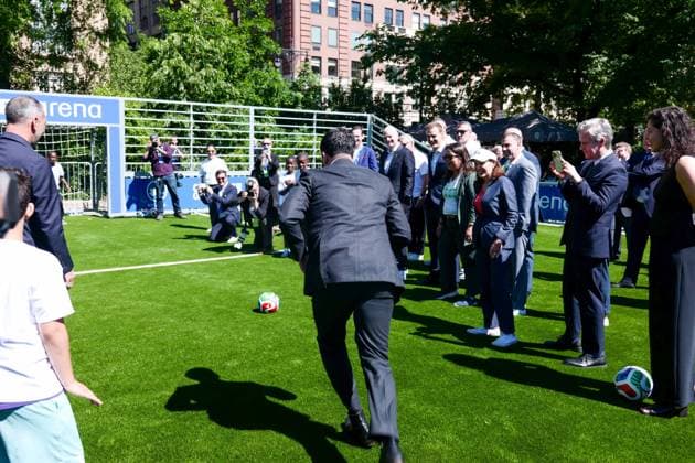 New York, NY- June 8: Governor Hochul and Mayor Mamdani make a World Cup FIFA announcement of a free watch party in Central Park for the FIFA World Cup 2026 Final on Sunday, July 19. With FIFA President Gianni Infantino, George Weah on June 8, 20267 Credit: AdMedia USA  - ZUMAa123 20260608_zaa_a123_280 Copyright: xCamaraxPorterx
