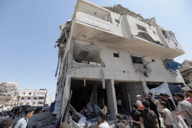 June 8, 2026, Gaza City, Gaza Strip, Palestinian Territory: Smoke rises following an airstrike on the Tal al-Hawa neighborhood southwest of Gaza City. According to local sources, the strike caused damage in the area but no fatalities were reported. Emergency teams and residents inspected the site following the attack. Credit: Gaza City Palestinian Territory - ZUMAz119 20260608_zip_z119_012 Copyright: xSalahxHashemx