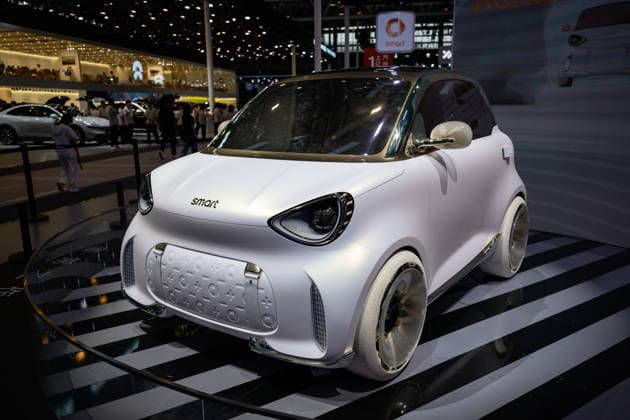 30th Guangdong-Hong Kong-Macao Greater Bay Area Auto Show SHENZHEN, CHINA - JUNE 8: A Smart 2 concept EV is displayed during the 30th Guangdong-Hong Kong-Macao Greater Bay Area Auto Show on June 8, 2026, in Shenzhen, Guangdong Province, China.The theme of the auto show is technology oriented, future oriented, and market-oriented, with a total scale of 300000 square meters and multiple high-tech new energy vehicles unveiled. Stringer Anadolu Shenzhen China. Editorial use only. Please get in touch for any other usage.  Copyright: x2026xAnadoluxStringerx