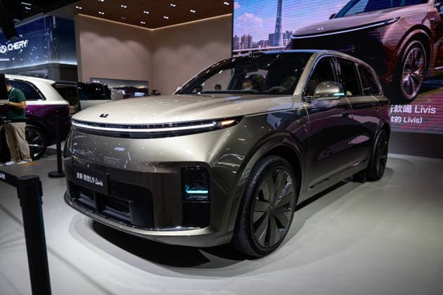 30th Guangdong-Hong Kong-Macao Greater Bay Area Auto Show SHENZHEN, CHINA - JUNE 8: A car is displayed during the 30th Guangdong-Hong Kong-Macao Greater Bay Area Auto Show on June 8, 2026, in Shenzhen, Guangdong Province, China.The theme of the auto show is technology oriented, future oriented, and market-oriented, with a total scale of 300000 square meters and multiple high-tech new energy vehicles unveiled. Stringer Anadolu Shenzhen China. Editorial use only. Please get in touch for any other usage.  Copyright: x2026xAnadoluxStringerx