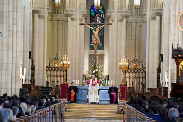 Pope Leo XIV presides a prayer in honor of the Virgin of Almudena in the Cathedral Pope Leo XIV during the prayer and homage to the Virgin of Almudena, in the Cathedral of Santa Maria de la Almudena, on June 8, 2026, in Madrid Spain After the prayer before the patron saint, the Pope has deposited at her feet the Golden Rose, a personal and exceptional recognition with which the Popes honor images of the Virgin, the Pope placed at her feet the Golden Rose, a personal and exceptional recognition with which the Pontiffs honor images of Virgins 08 JUNE 2026 POOL POPE LEÓN XIV MADRID CATHEDRAL ALMUDENA MADRID SPAIN PRAYER TO Pé Madrid Madrid Spain  Copyright: xA.xPÃ rezxMeca EuropaxPress Poolx 7582365
