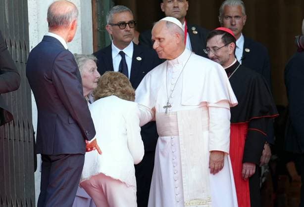 Pope Leo XIV is greeted by Spain s former Queen Sofia as he arrives to attend a prayer and devotion to our Lady of Almudena at the Cathedral of Holy Mary of Almudena in Madrid, Spain, Monday, June 8, 2026 Cordon Press 