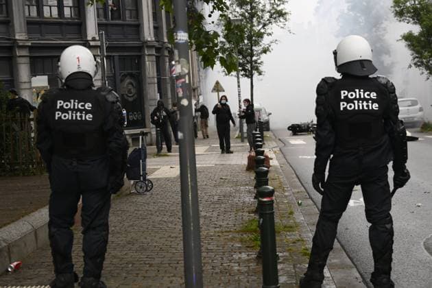 Protest Against Police Violence 08 06 2026 BRUSSELS, BELGIUM - Staff, teachers and students protest police violence outside the Palace of Justice pictured on June 08, 2026 in Brussels, Belgium, 08 06 2026 Brussels Belgium  Copyright: xPhilipxReynaersx