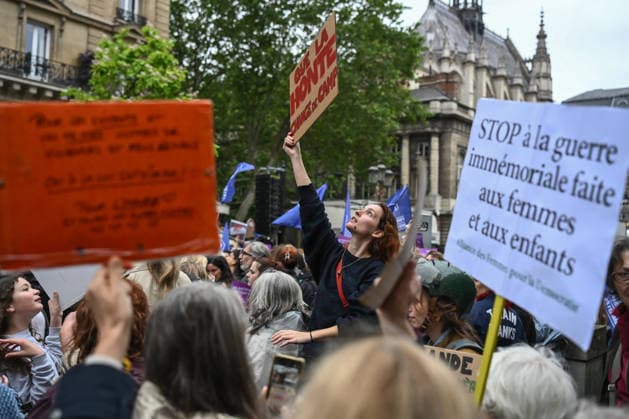 More than a thousand people gathered at Place Louis Lépine to attend the rally in support of Lyhanna in Paris on 8 June 2026. - 08 06 2026 - France Ile-de-France (region) Paris -  JulienxMattiax xLexPictorium LePictorium_0335712