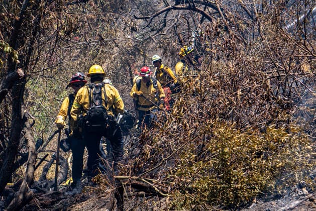 June 8, 2026, Oceanside, California, USA: Fire crews battle a brushfire off Benet Rd. in Oceanside, California, on June 08, 2026. The Airport Fire temporarily placed evacuations order for nearby residents and businesses. Oceanside USA - ZUMAg219 20260608_znp_g219_012 Copyright: xJakexLeexGreenx